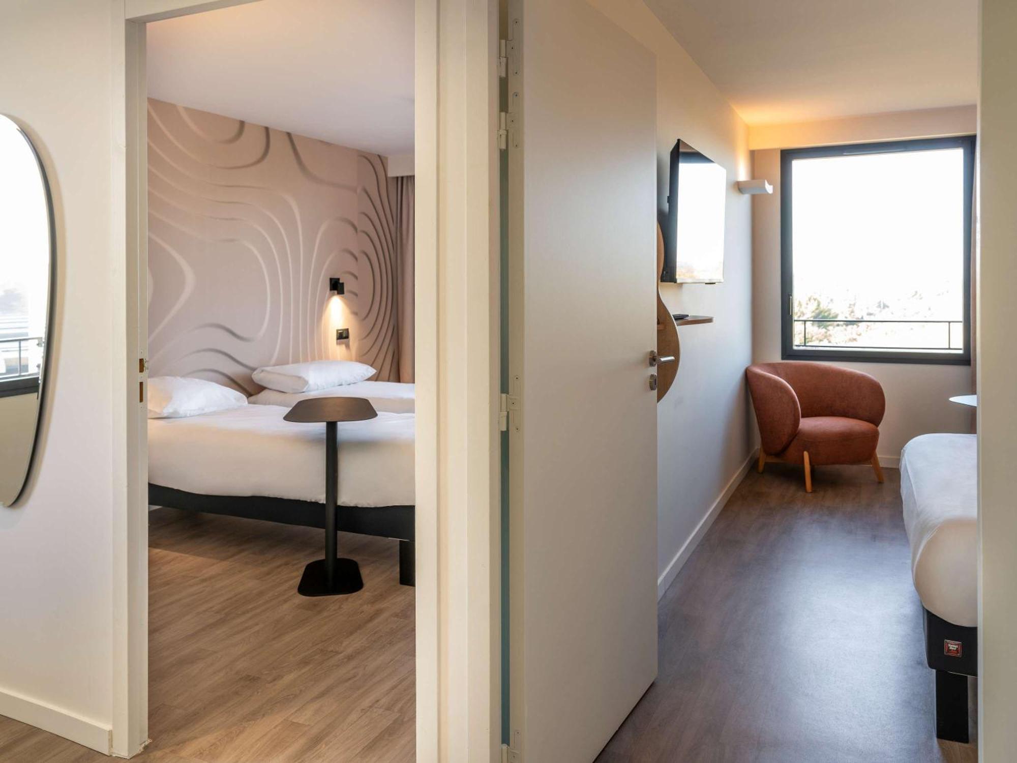 Ibis Styles Cabries Aix-En-Provence Tgv Hotell Exteriör bild